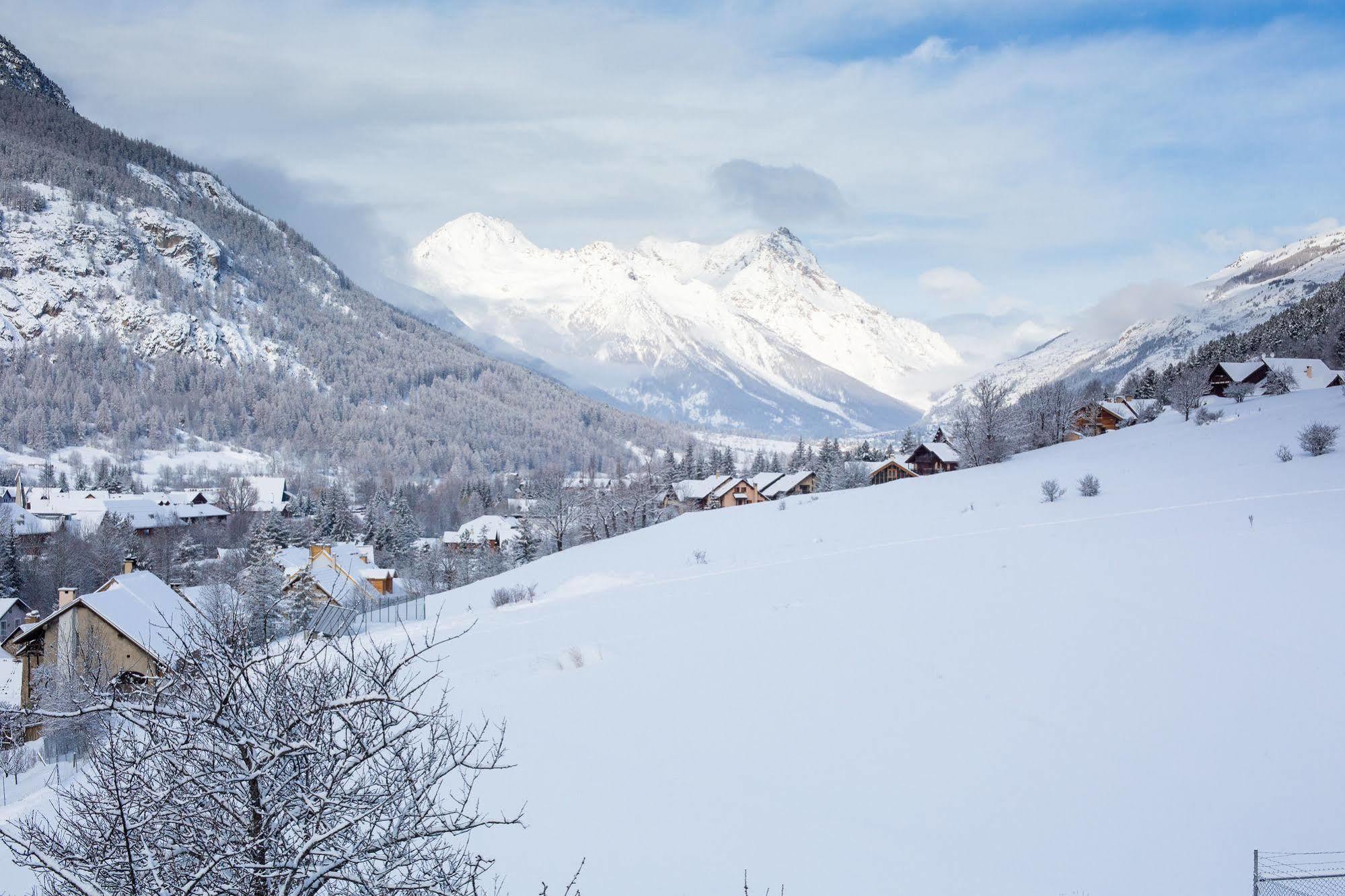 Langley Hotel La Vieille Ferme La Salle-les-Alpes Exteriör bild