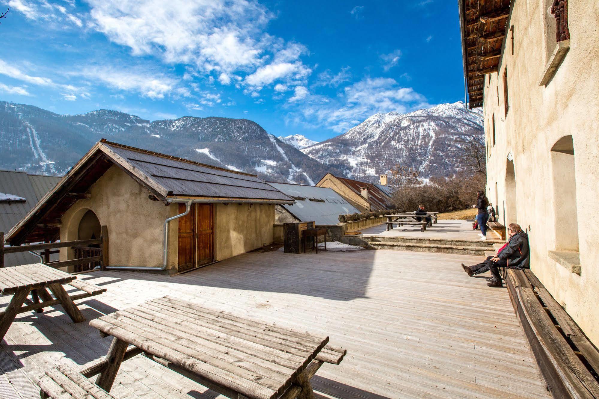 Langley Hotel La Vieille Ferme La Salle-les-Alpes Exteriör bild